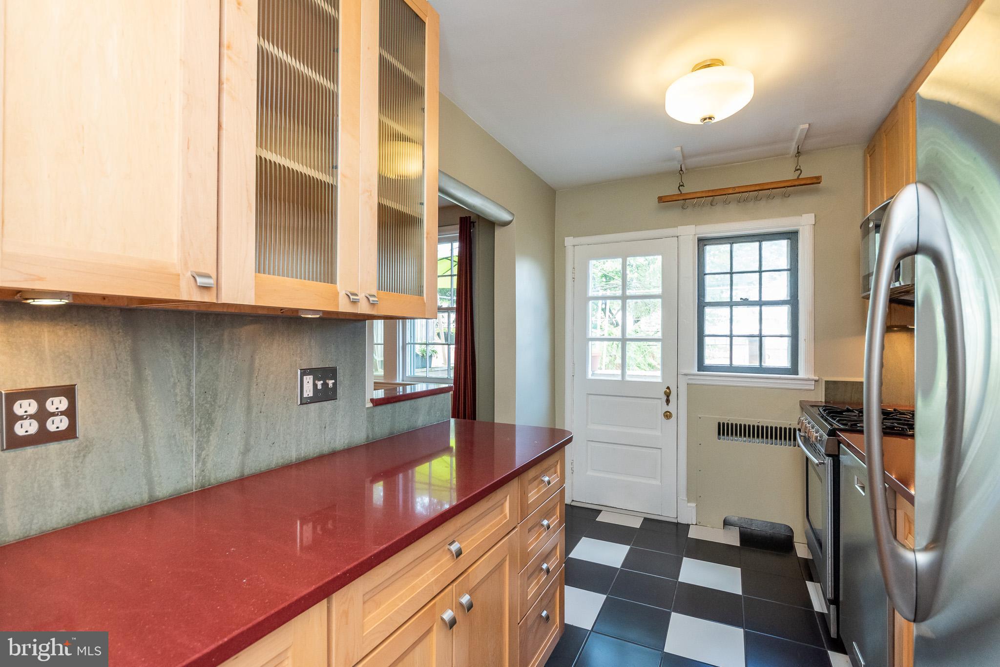 68 Murdock Road Baltimore, MD 21212 - Photo 9 of 43 Creative silestone counters