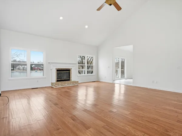 $500,000 | 36580 North Pointe Drive, New Baltimore, MI 48047