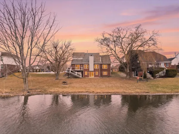 $500,000 | 36580 North Pointe Drive, New Baltimore, MI 48047