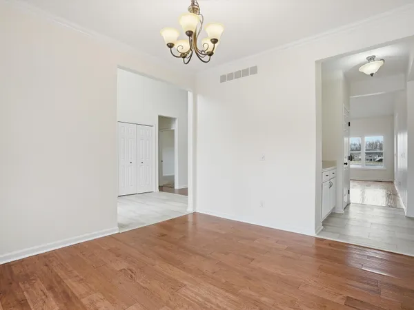 $500,000 | 36580 North Pointe Drive, New Baltimore, MI 48047