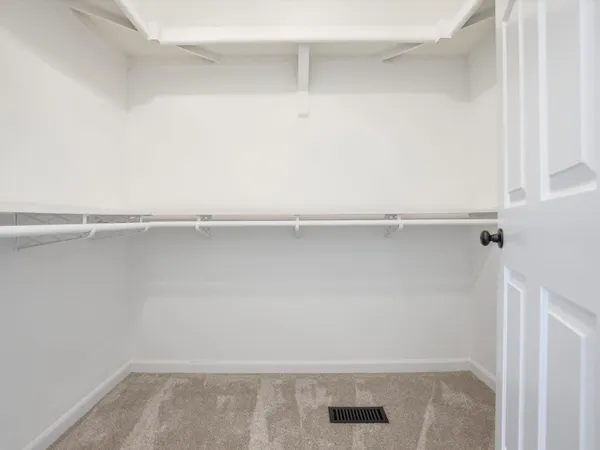 $500,000 | 36580 North Pointe Drive, New Baltimore, MI 48047