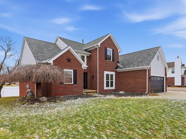 $500,000 | 36580 North Pointe Drive, New Baltimore, MI 48047