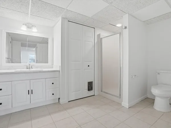 $500,000 | 36580 North Pointe Drive, New Baltimore, MI 48047