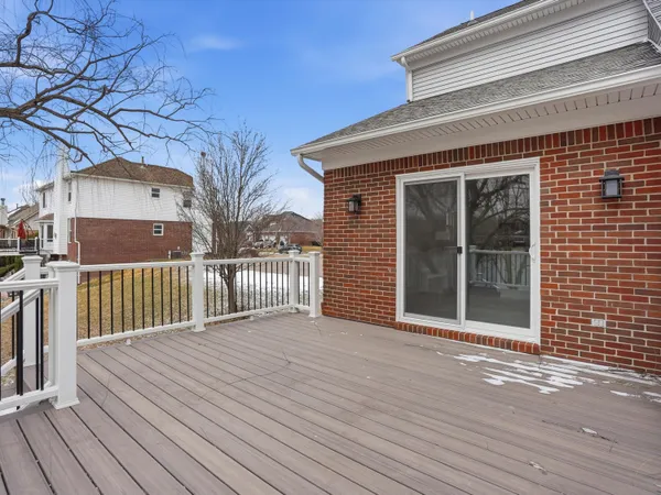 $500,000 | 36580 North Pointe Drive, New Baltimore, MI 48047