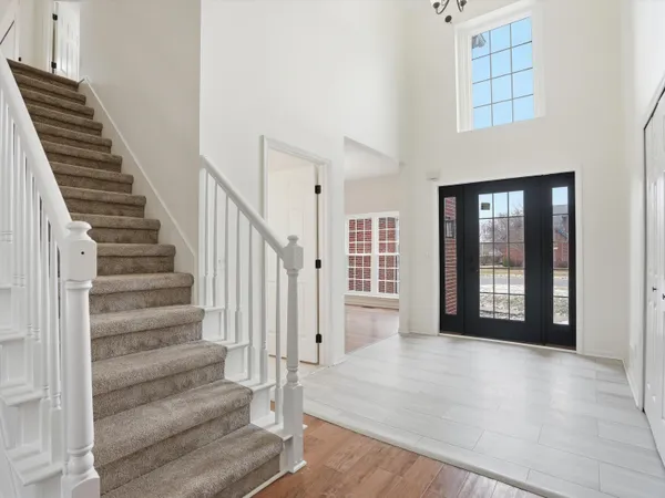 $500,000 | 36580 North Pointe Drive, New Baltimore, MI 48047