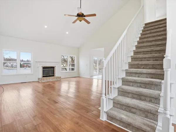 $500,000 | 36580 North Pointe Drive, New Baltimore, MI 48047