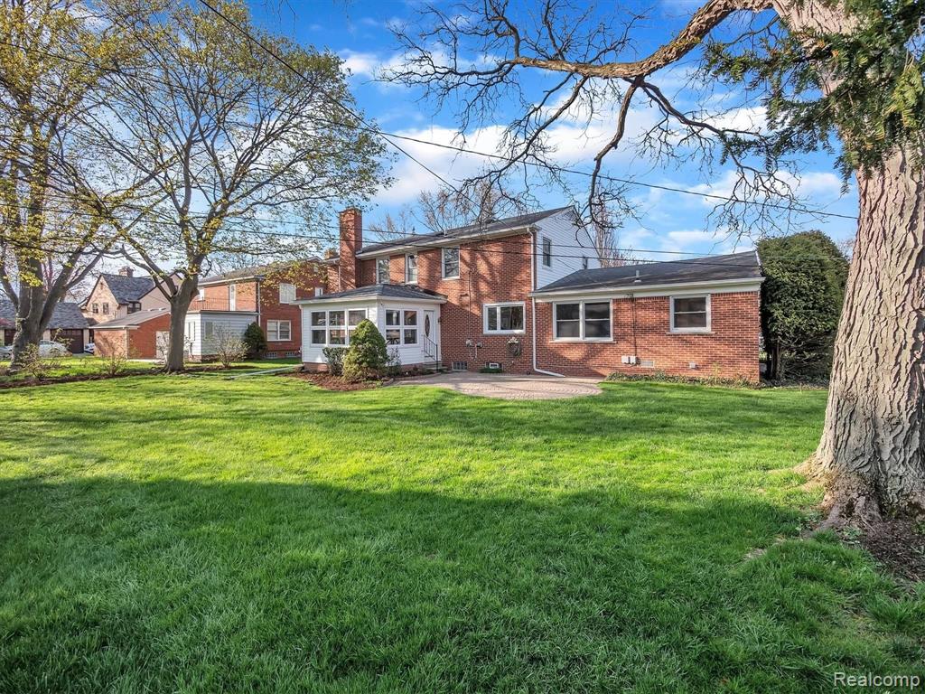 18551 Riverside Drive Beverly Hills, MI 48025 - Photo 56 of 58