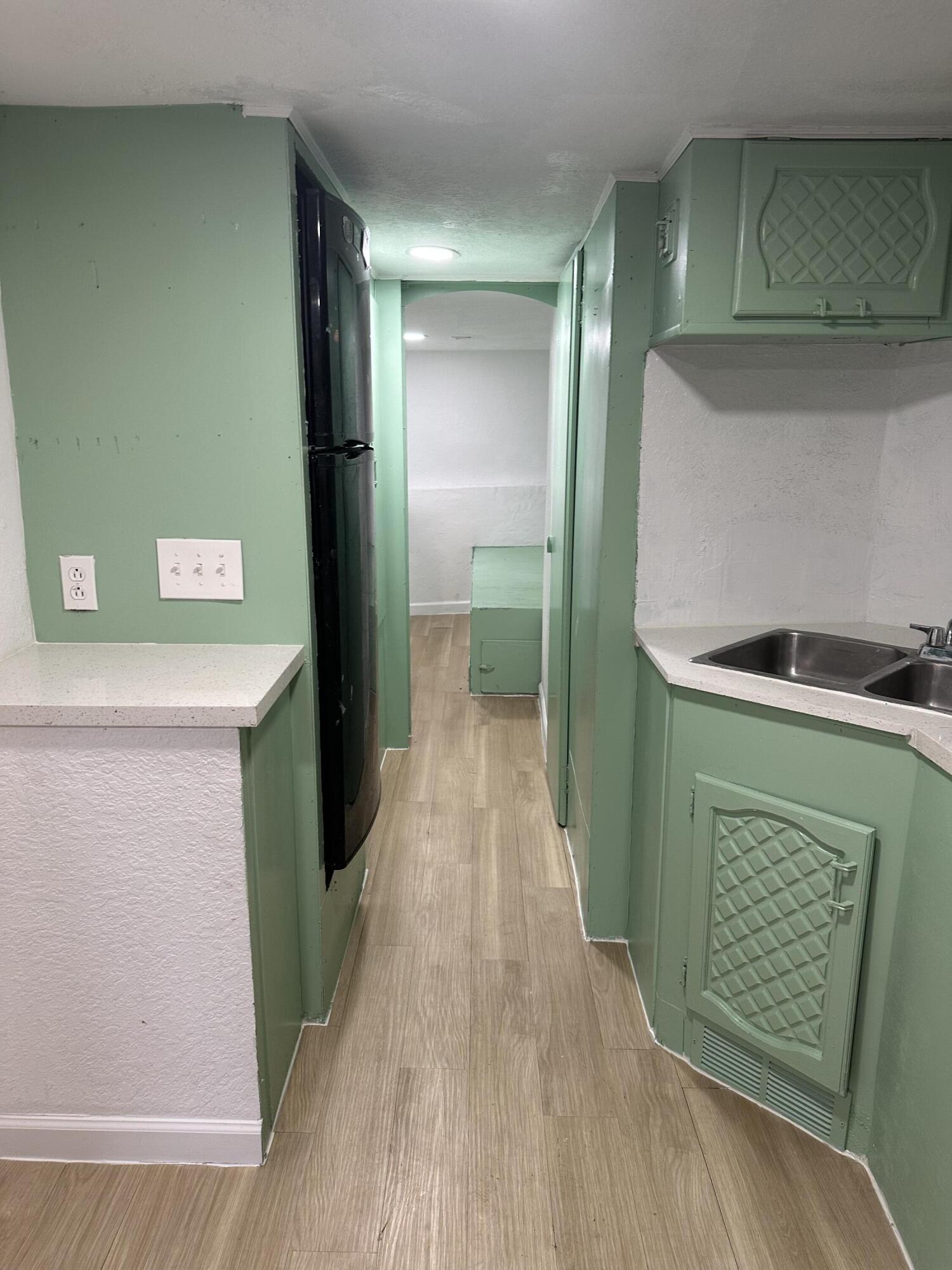 4361 Davis Road, Unit 3 Lake Worth, FL 33461 - Photo 4 of 7 Refrigerator