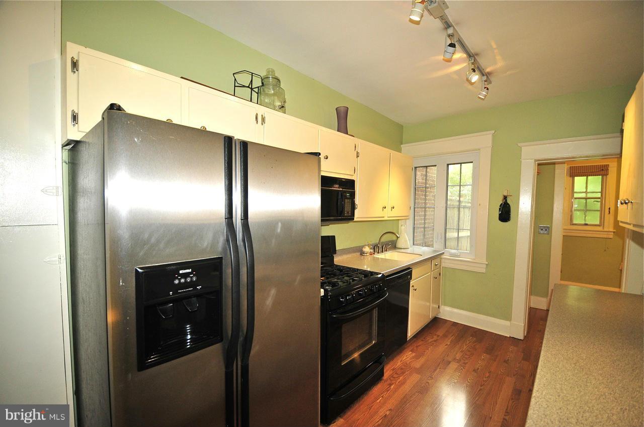 4414 Wickford Road Baltimore, MD 21210 - Photo 12 of 30 Kitchen