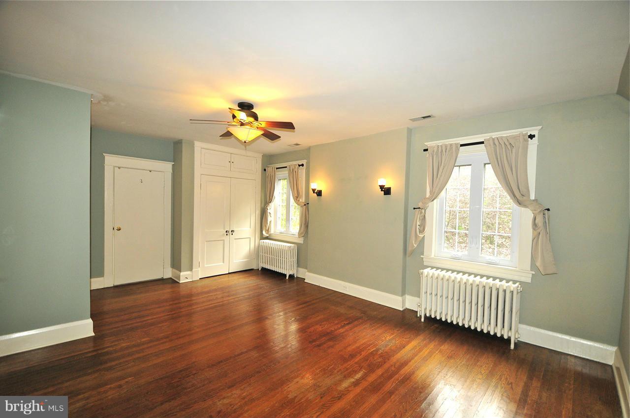 4414 Wickford Road Baltimore, MD 21210 - Photo 17 of 30 Bedroom (Master)