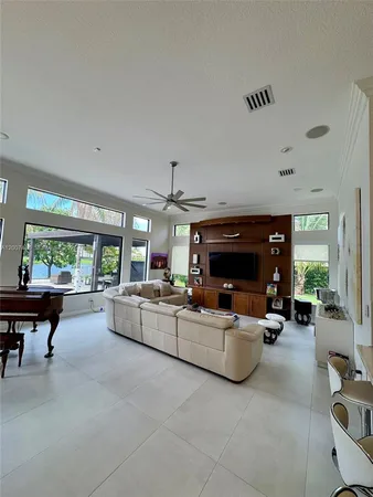 $13,000 | 15053 Southwest 40th Street, Davie, FL 33331