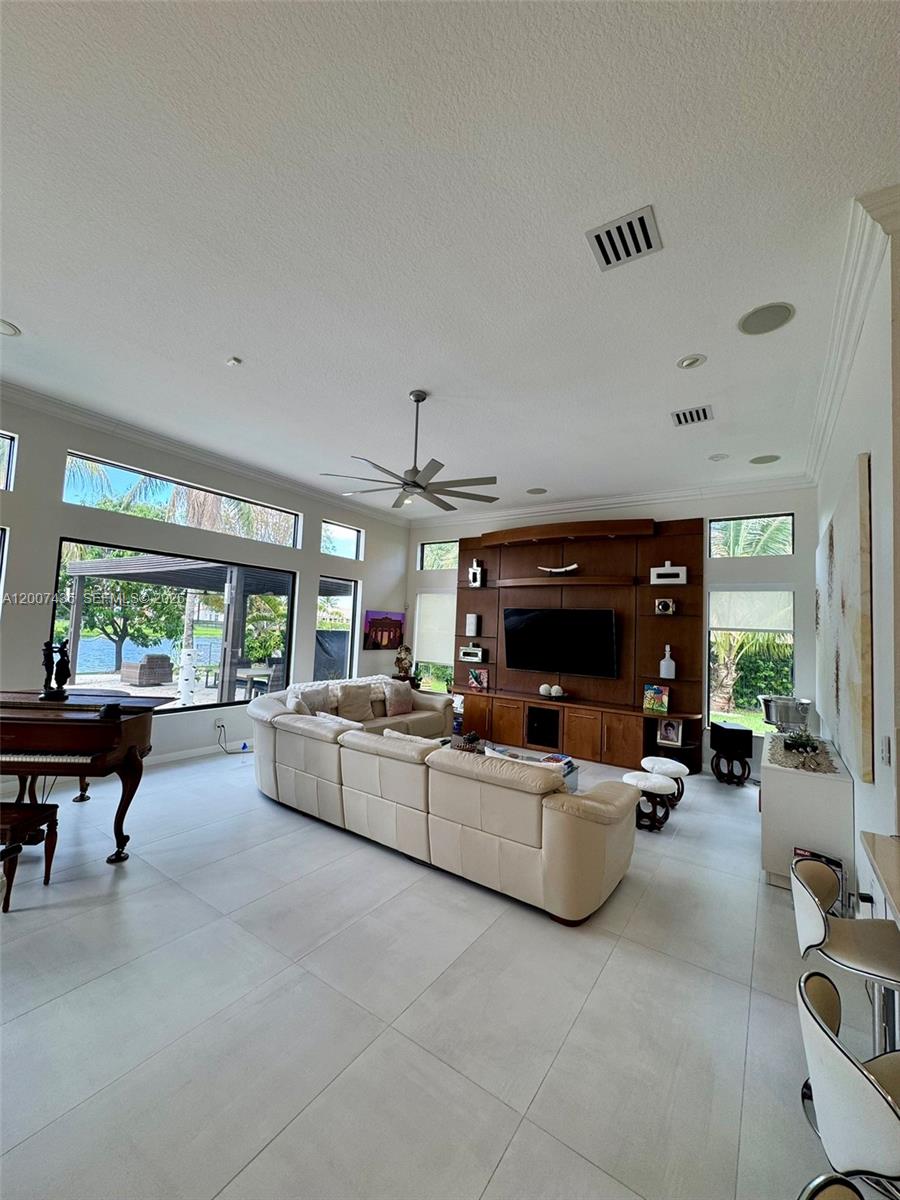 15053 Southwest 40th Street Davie, FL 33331 - Photo 11 of 36 All social areas have a view to the beautiful backyard.