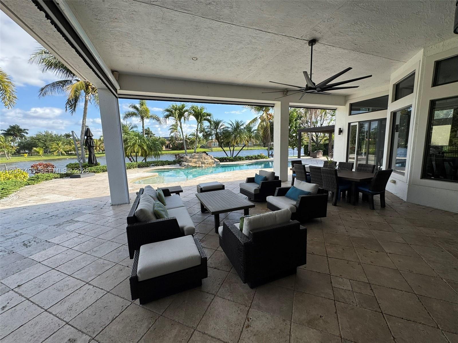15053 Southwest 40th Street Davie, FL 33331 - Photo 33 of 36 Lenai area