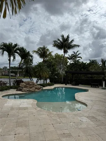 $13,000 | 15053 Southwest 40th Street, Davie, FL 33331