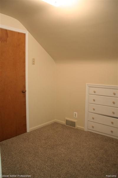 827 Harvard Road Berkley, MI 48072 - Photo 8 of 16 bedroom #4