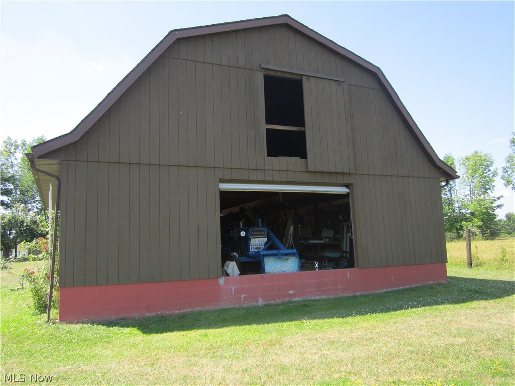 9099 Shank Road Litchfield, OH 44253 - Photo 4 of 15 Back of barn