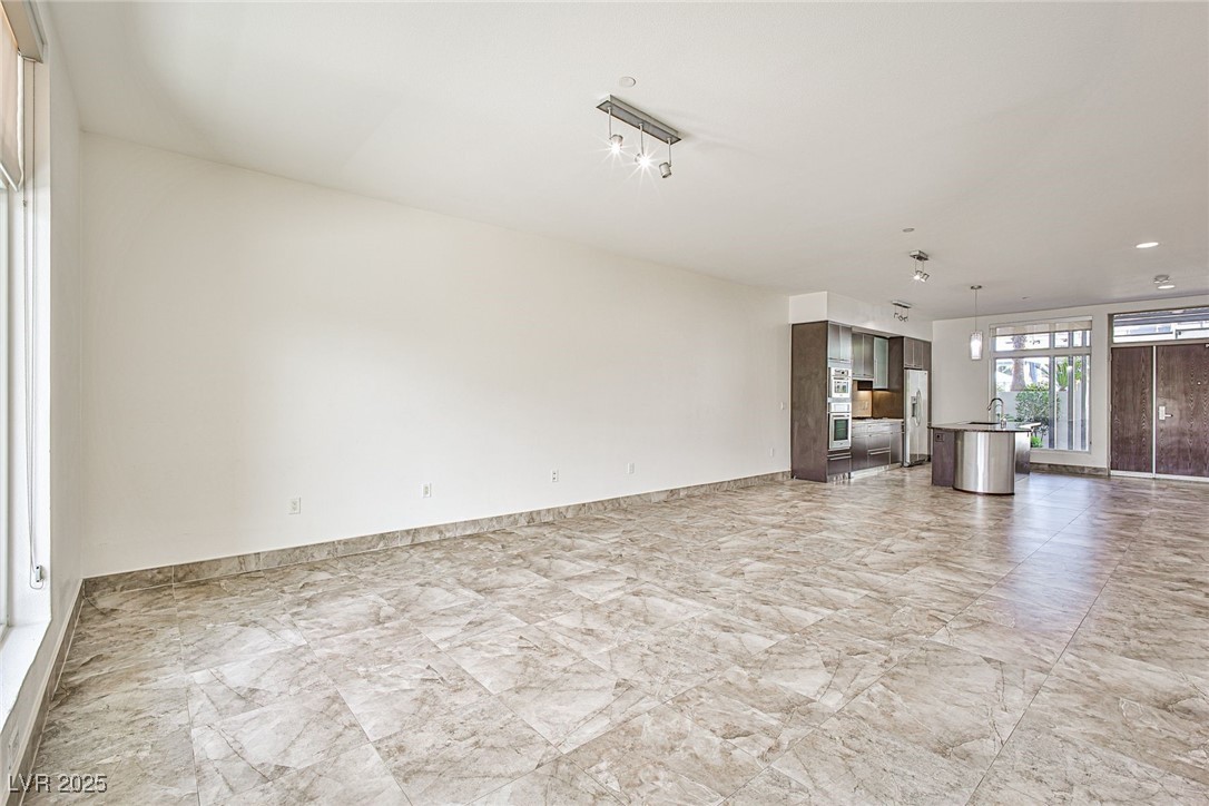 8925 West Flamingo Road, Unit 110 Las Vegas, NV 89147 - Photo 12 of 27