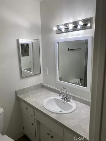 $5,400,000 | 409 South Manhattan Place, Los Angeles, CA 90020