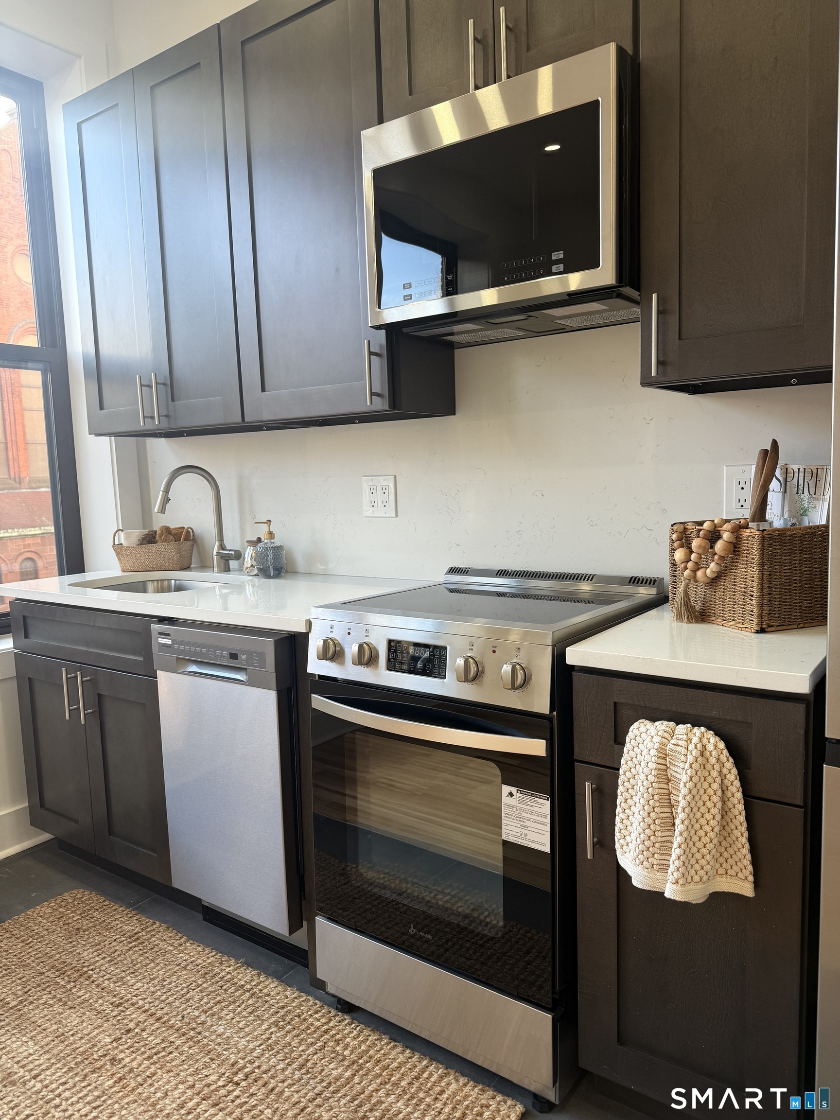 253 State Street New London, CT 06320 - Photo 12 of 13