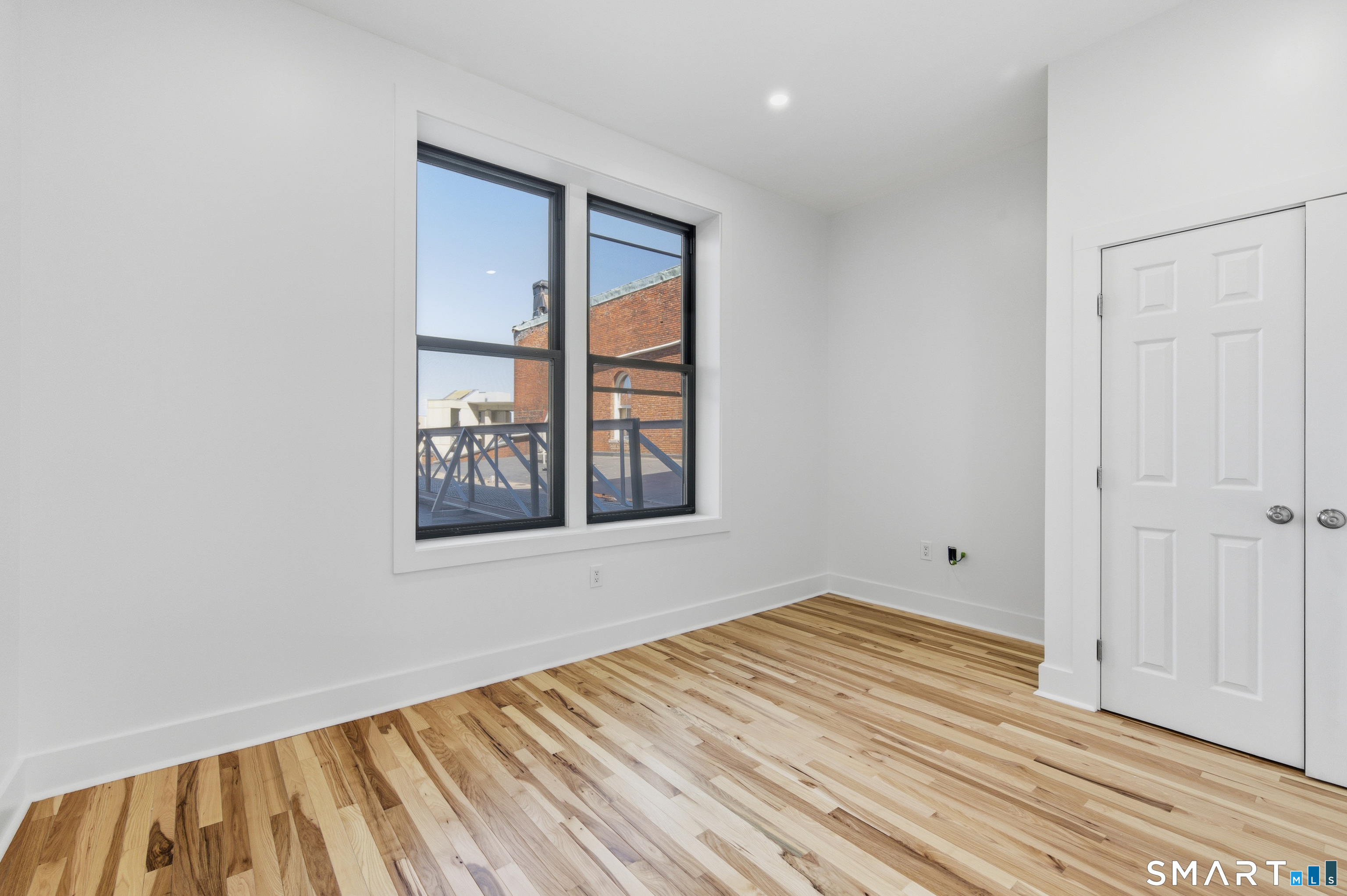 253 State Street New London, CT 06320 - Photo 4 of 13