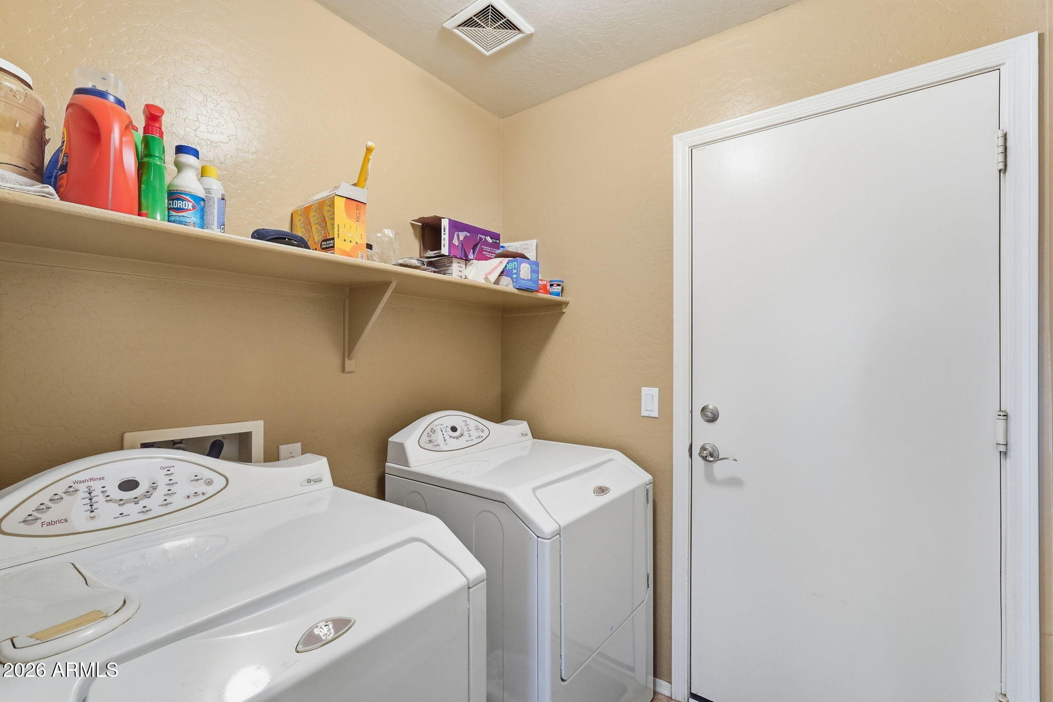 2936 East Crescent Way Gilbert, AZ 85298 - Photo 34 of 40 a utility room with dryer and washer