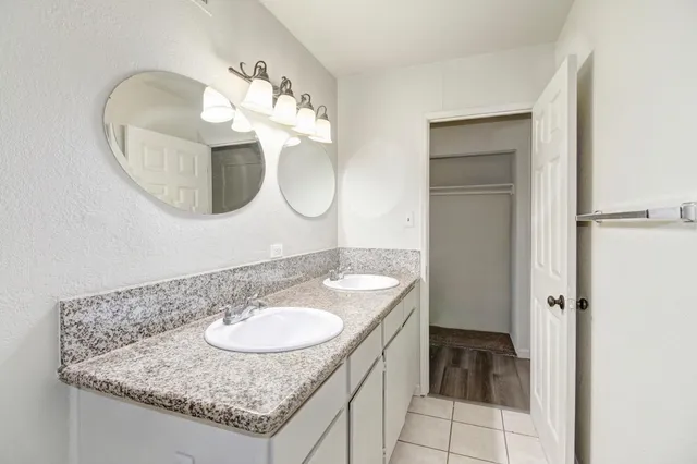 $424,999 | 7585 Twilight Drive, Sacramento, CA 95822