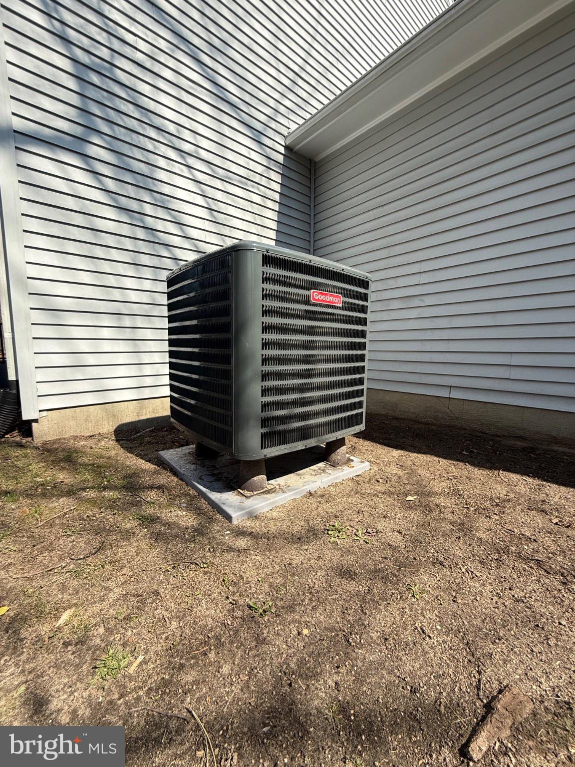 192 Hickory Point Road Pasadena, MD 21122 - Photo 26 of 53 Efficient cooling solution for comfort.