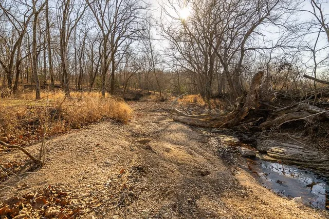 $641,875 | Waisner Avenue, Edwards, MO 65326