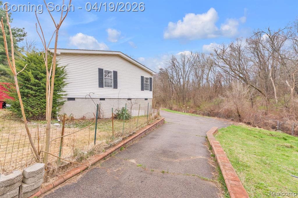 36085 Wick Road Romulus, MI 48174 - Photo 5 of 43