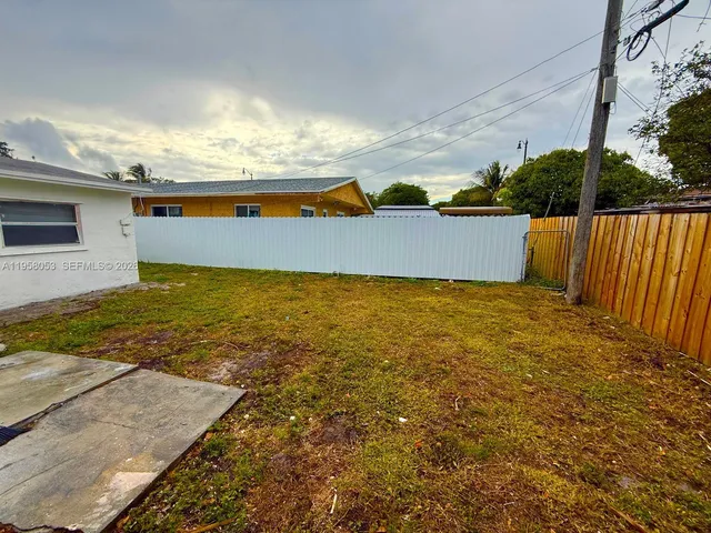 $2,899 | 341 Northeast 25th Court, Unit 341, Pompano Beach, FL 33064