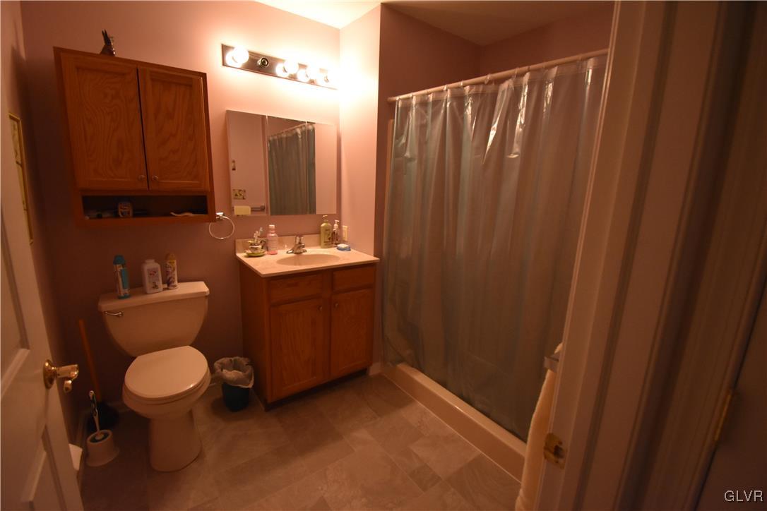 1424 Upstream Farm Road Easton, PA 18040 - Photo 9 of 13 Gallery Image 9