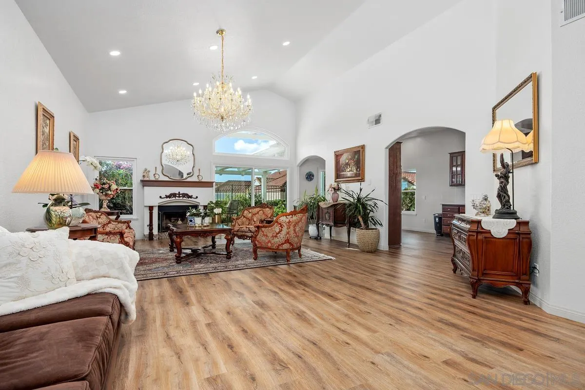 1225 Via Rafael San Marcos, CA 92078 - Photo 12 of 31