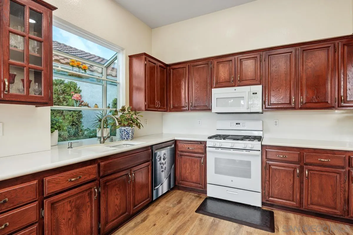 1225 Via Rafael San Marcos, CA 92078 - Photo 13 of 31