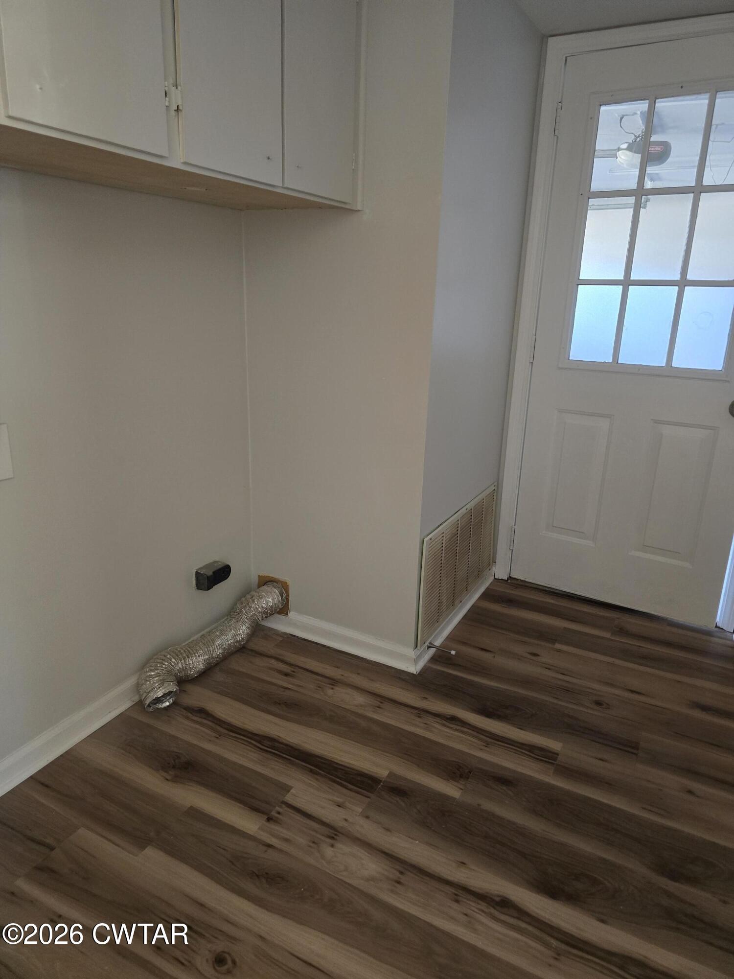 157 Dustin Drive Jackson, TN 38301 - Photo 9 of 22 a room with a window