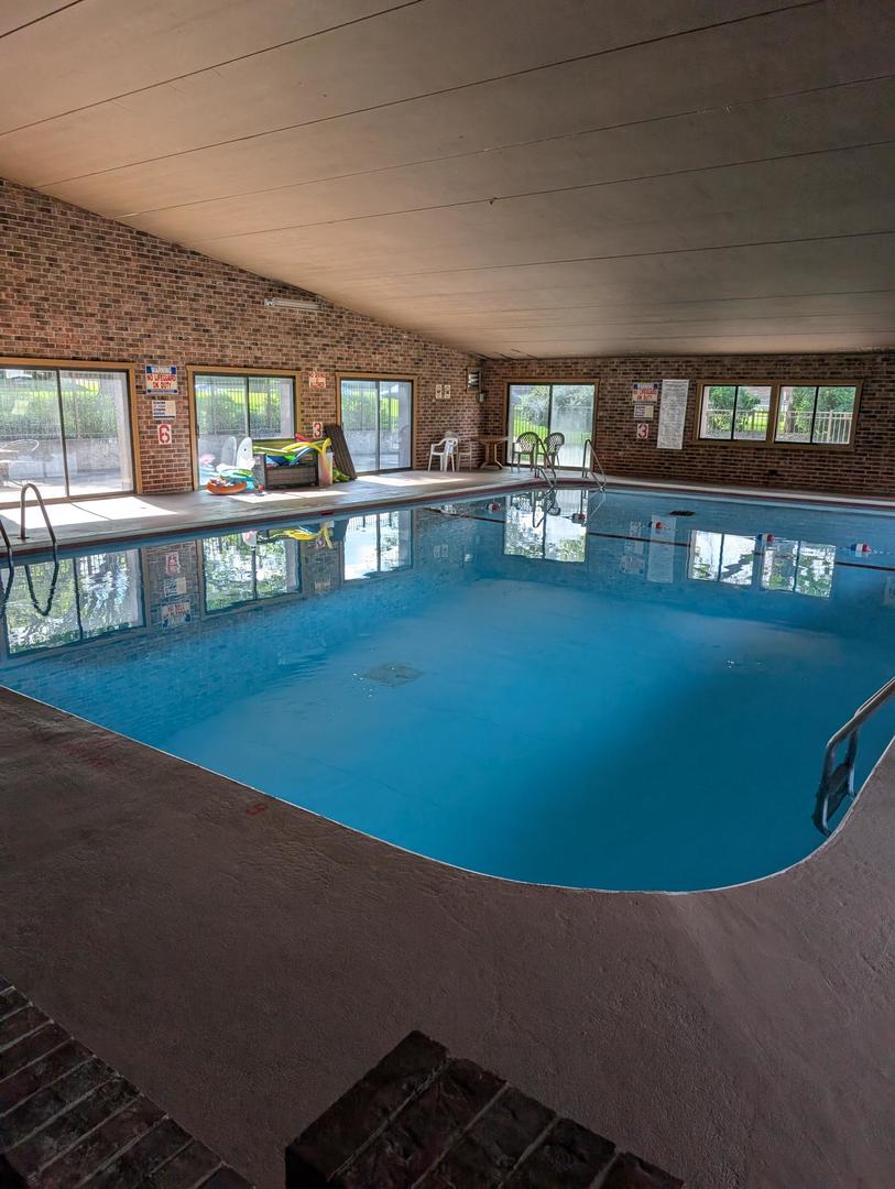 1424 Woodbridge Road, Unit 2H Joliet, IL 60436 - Photo 17 of 34