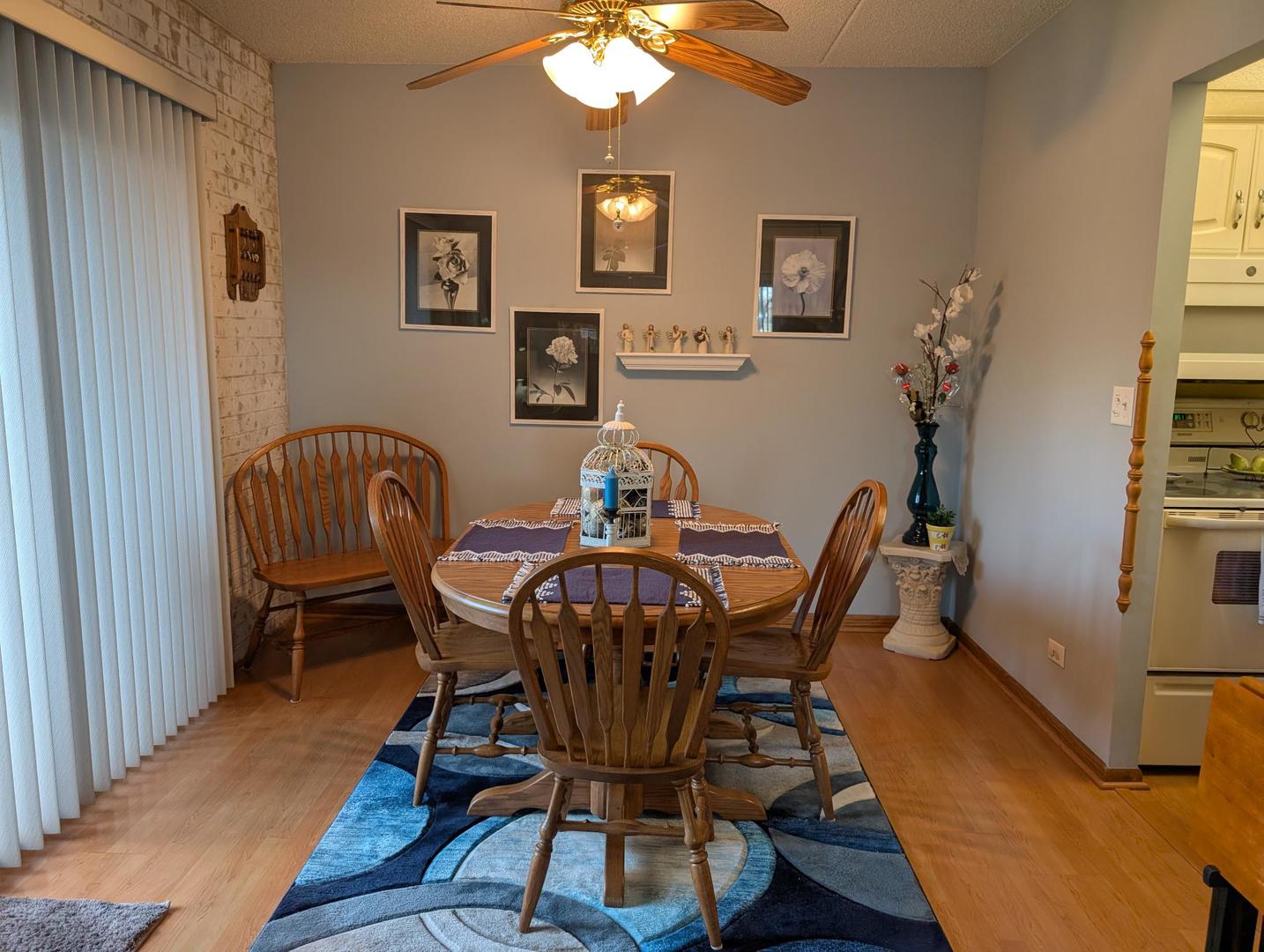 1424 Woodbridge Road, Unit 2H Joliet, IL 60436 - Photo 5 of 34