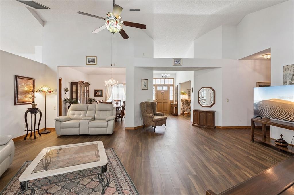 2512 Tryon Place Windermere, FL 34786 - Photo 16 of 69