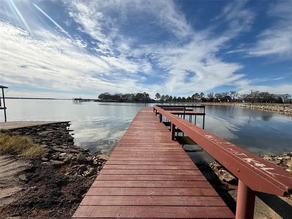 $465,000 | 114 Springwood Road, Enchanted Oaks, TX 75156