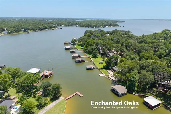$465,000 | 114 Springwood Road, Enchanted Oaks, TX 75156