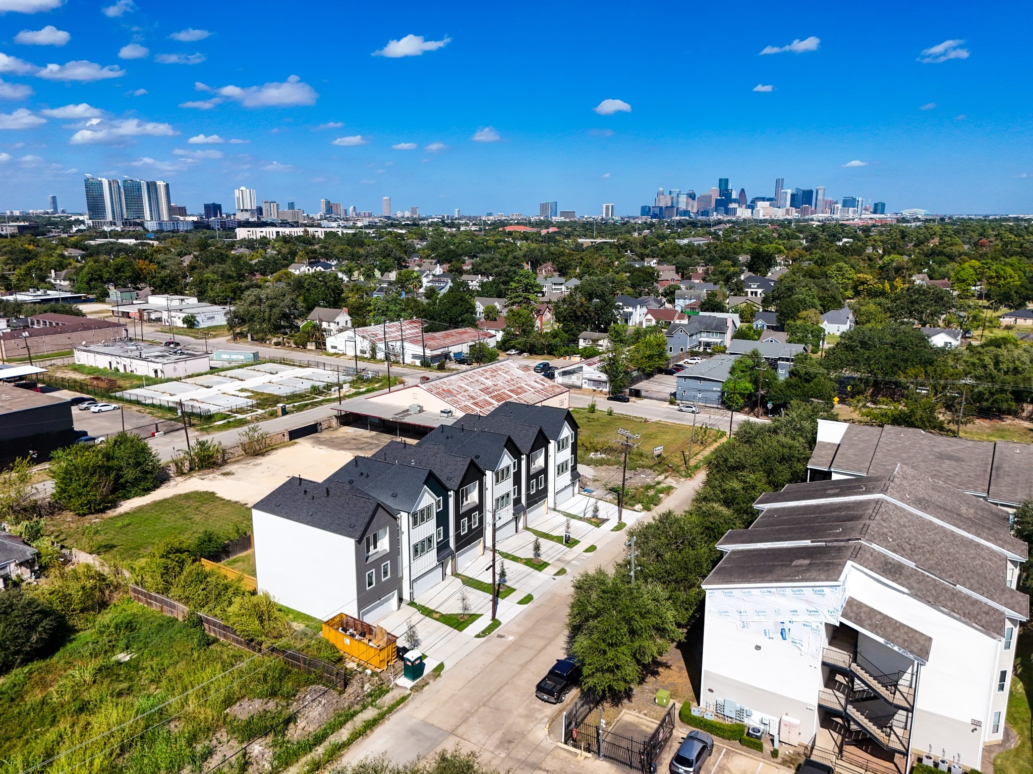 6322 Del Rio Street Houston, TX 77021 - Photo 36 of 39 a view of a city