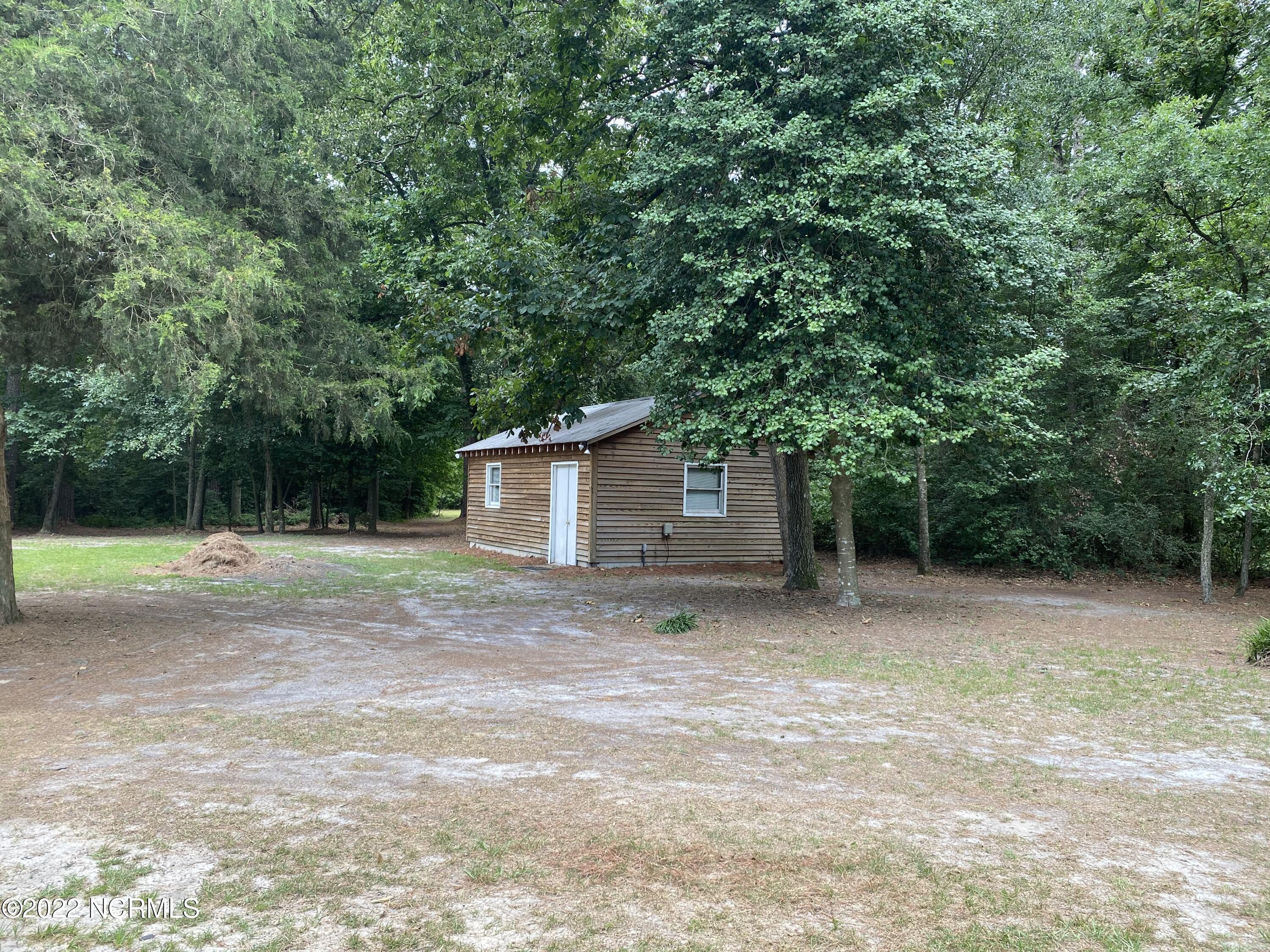 236 Piney Grove Road Albertson, NC 28508 - Photo 2 of 33 IMG_2982