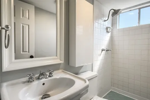 $2,500 | 1011 Berrywood Drive, Austin, TX 78753