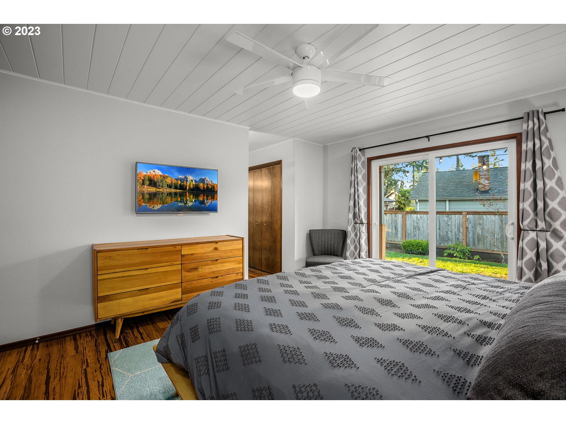 14155 Southwest Hart Road Beaverton, OR 97008 - Photo 21 of 30 a bedroom with a bed and a view of balcony