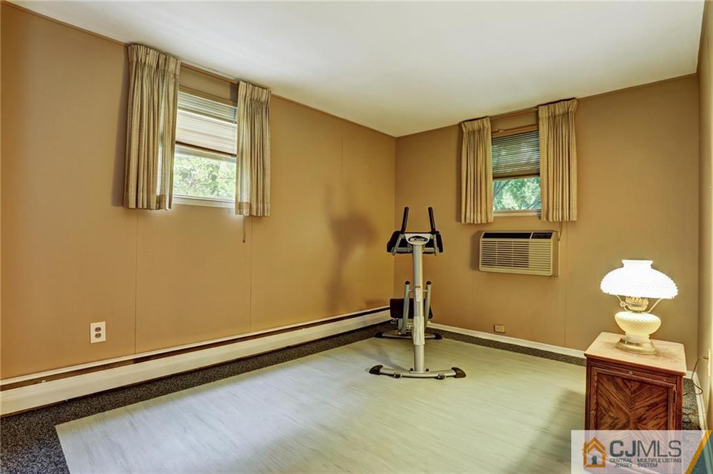 1449 Mohawk Road North Brunswick, NJ 08902 - Photo 15 of 22 Gallery Image 15