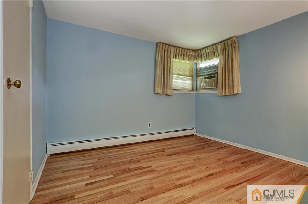 1449 Mohawk Road North Brunswick, NJ 08902 - Photo 16 of 22 Gallery Image 16