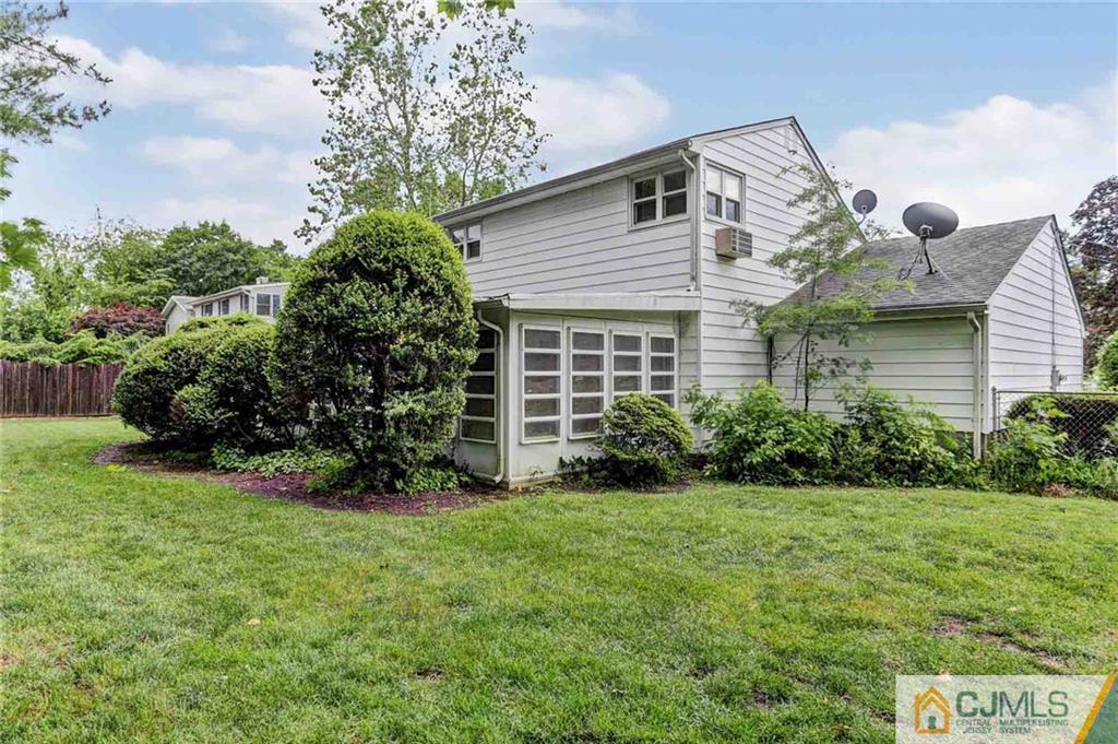 1449 Mohawk Road North Brunswick, NJ 08902 - Photo 19 of 22 Gallery Image 19