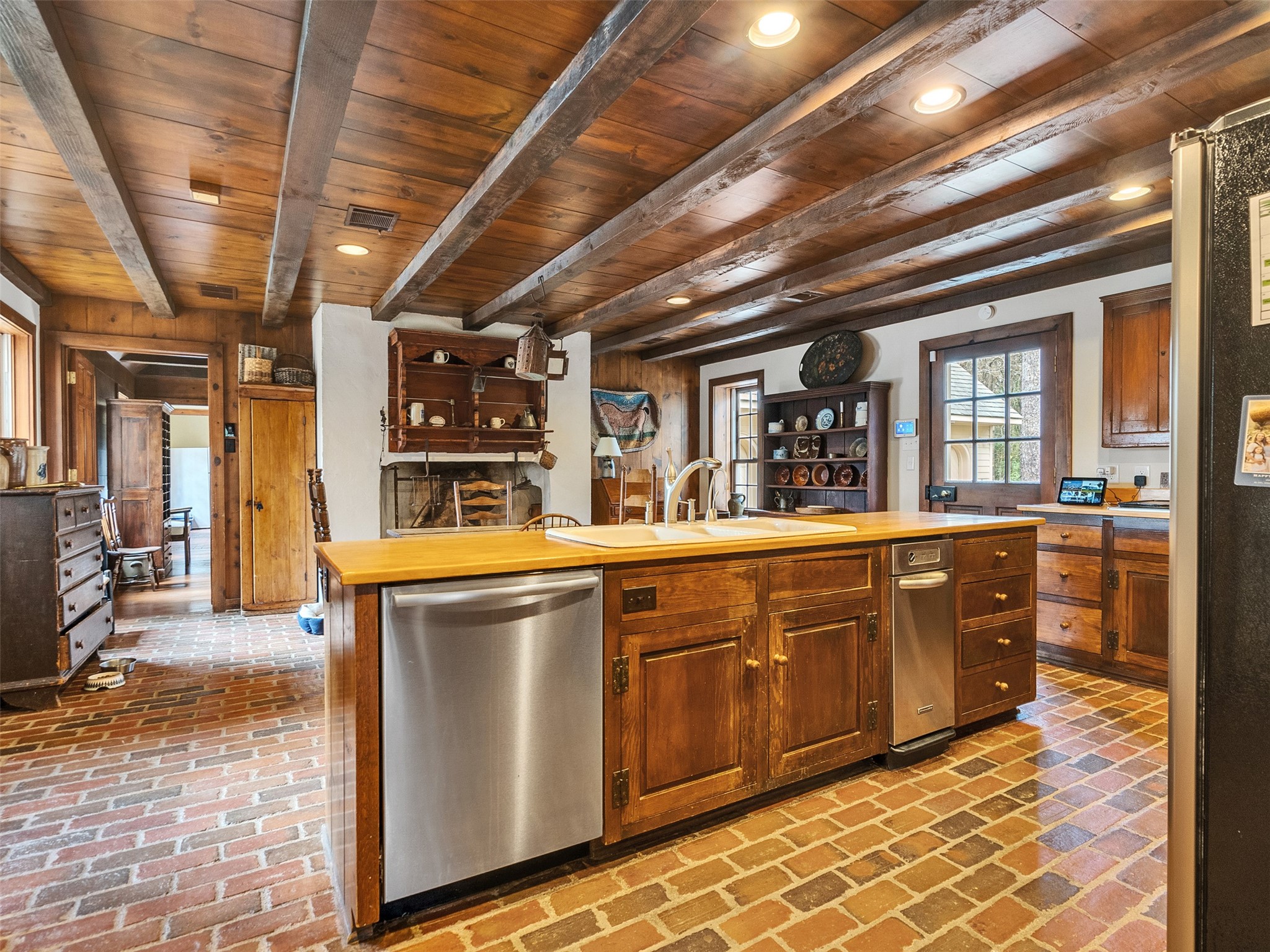 5212 Strack Road Houston, TX 77069 - Photo 6 of 20 Gallery Image 6