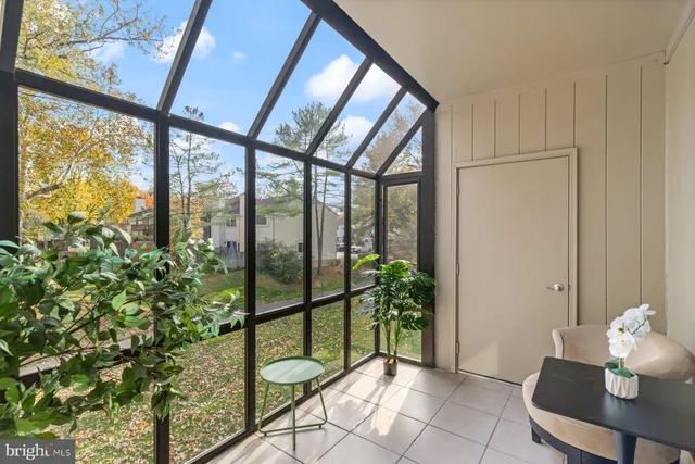 $299,000 | 304 Hilltop Lane, Annapolis, MD 21403