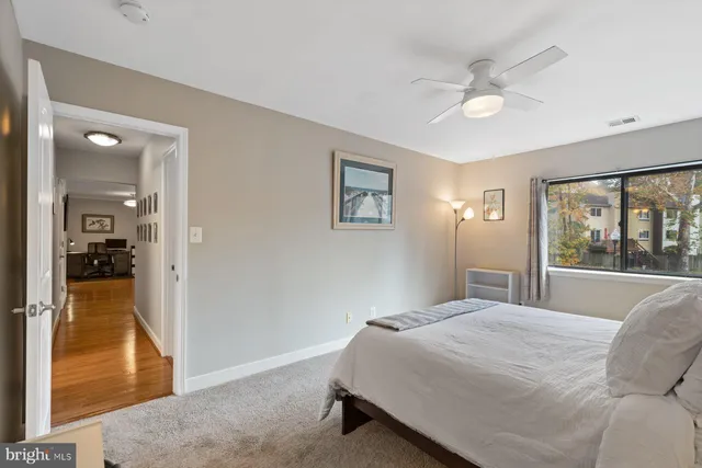 $299,000 | 304 Hilltop Lane, Annapolis, MD 21403