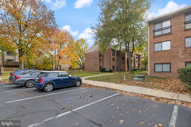 $299,000 | 304 Hilltop Lane, Annapolis, MD 21403